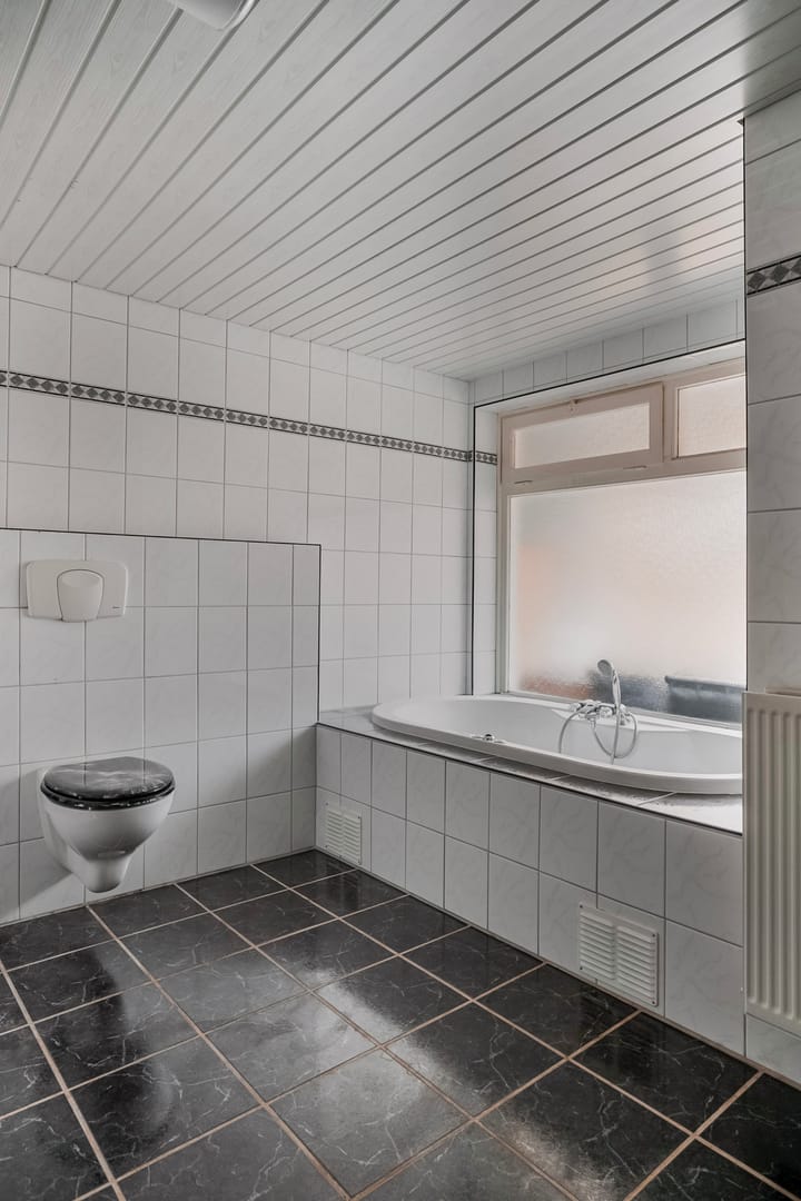 Foto 16 van De Gasperistraat 18