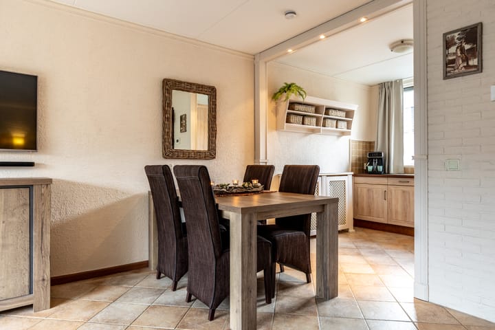 Foto 15 van Leeghwaterstraat 37