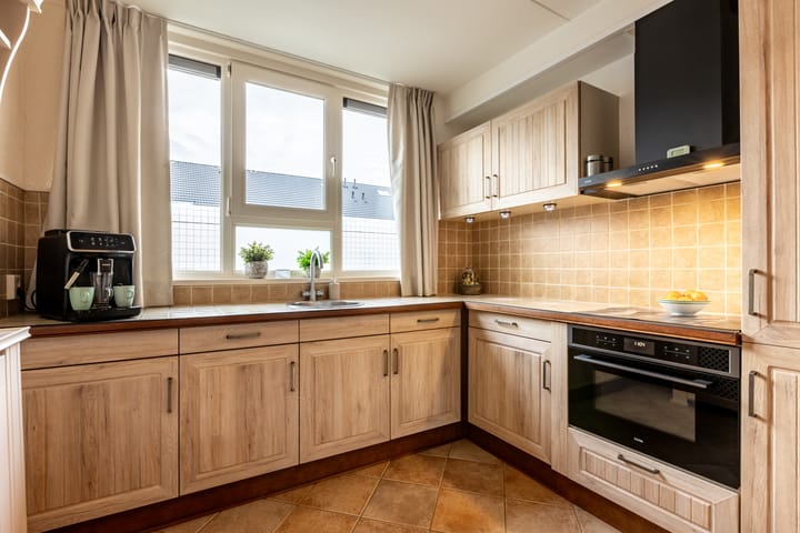 Foto 18 van Leeghwaterstraat 37