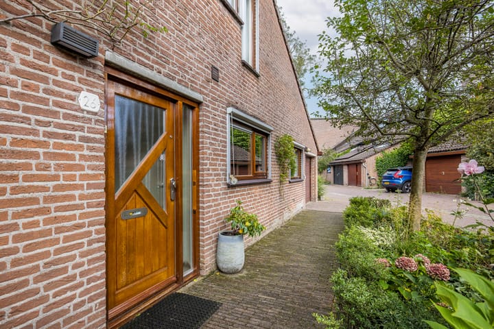 Photo 10 of Paul Huflaan 26