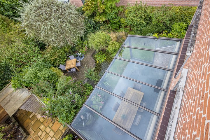 Photo 39 of Paul Huflaan 26