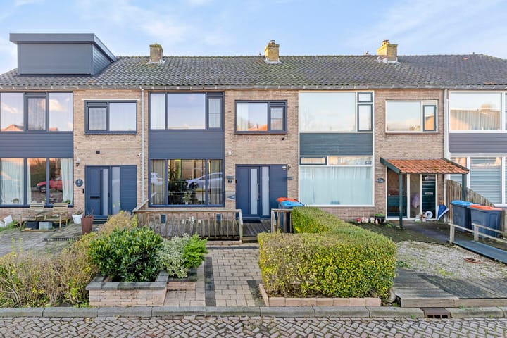 Foto 2 van J J P Tichlerlaan 19