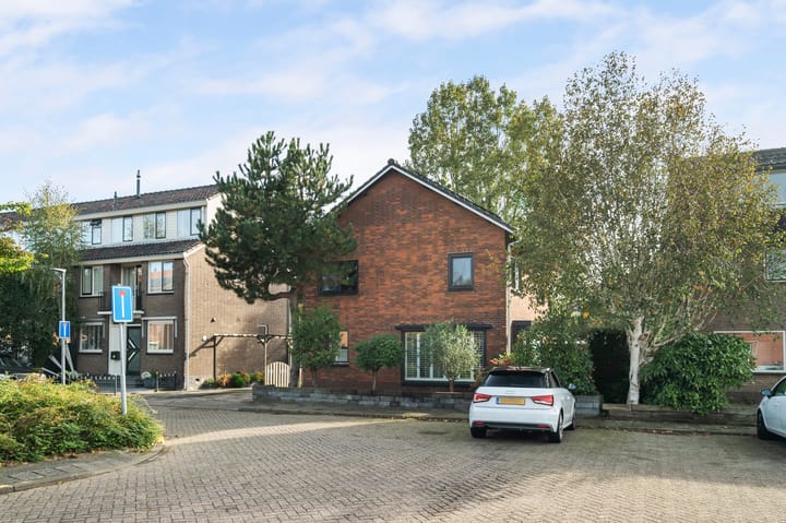 Foto 6 van Burgemeester van Meetelenstraat 4