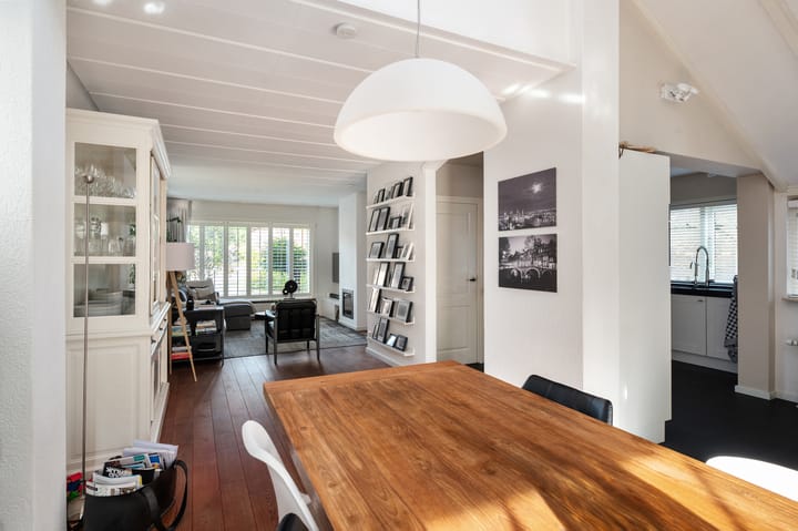 Foto 20 van Burgemeester van Meetelenstraat 4