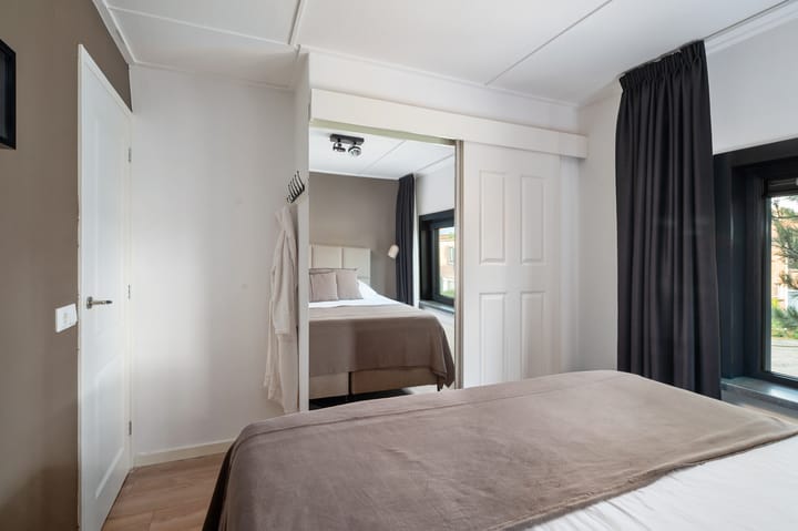 Foto 42 van Burgemeester van Meetelenstraat 4