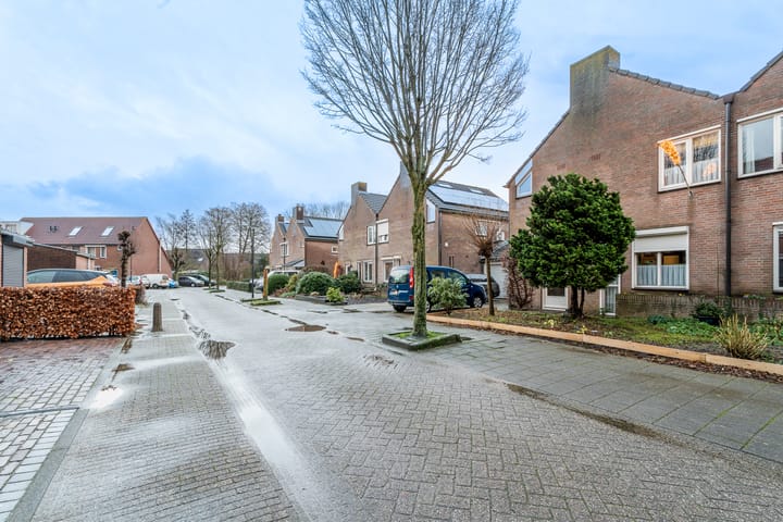 Photo 34 of Oosterbeemd 65