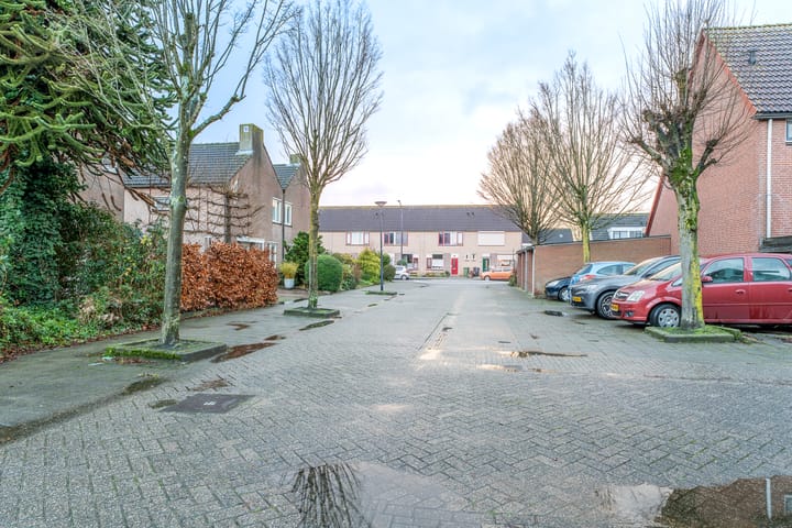 Photo 35 of Oosterbeemd 65