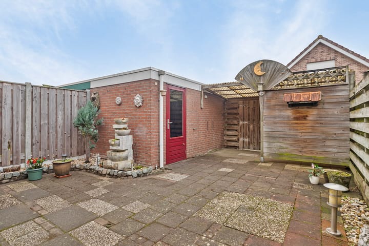 Foto 19 van I.C. van der Lindestraat 5