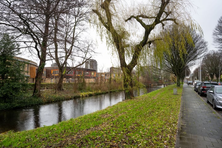 Bekijk foto 28 van Van Poelgeestlaan 87