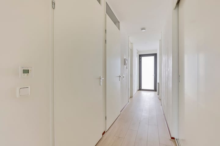 Foto 13 van Churchillplein 52