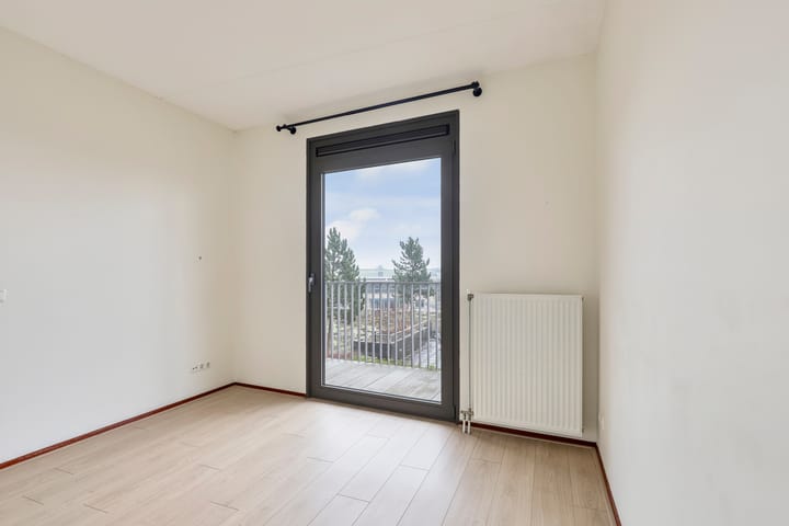 Foto 15 van Churchillplein 52