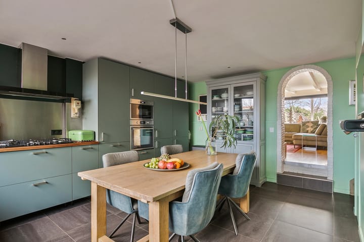 Foto 10 van Charloisse Lagedijk 491