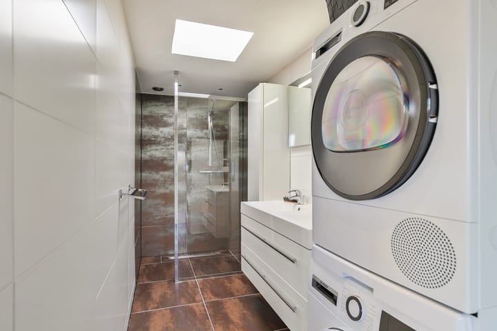 Foto 15 van Charloisse Lagedijk 491