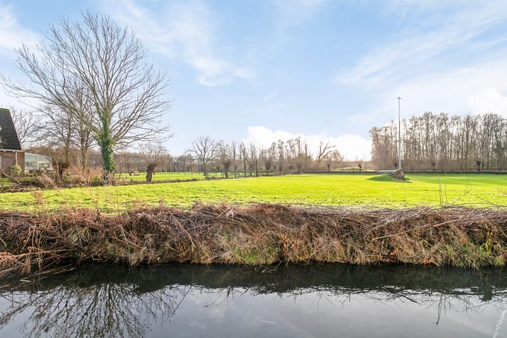 Foto 42 van Charloisse Lagedijk 491