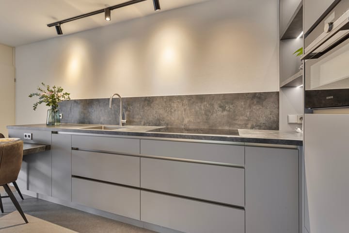 Foto 3 van Pastoor Hutschemakersstraat 20-A