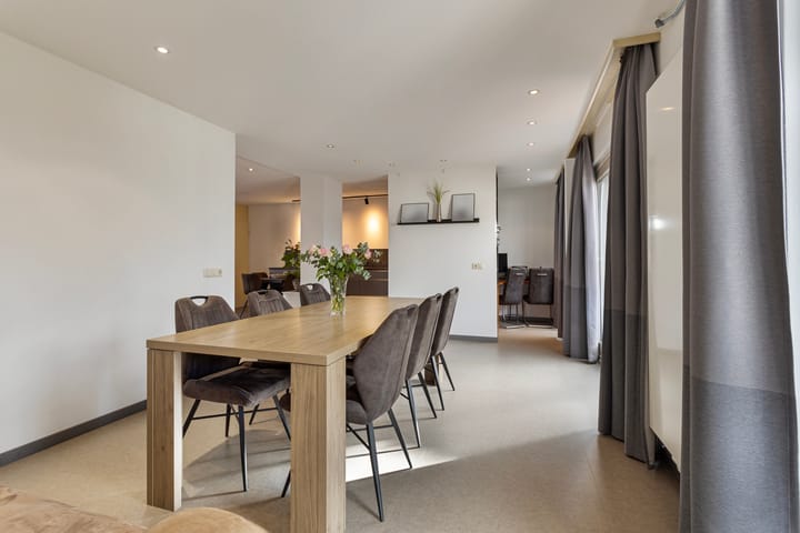 Foto 11 van Pastoor Hutschemakersstraat 20-A