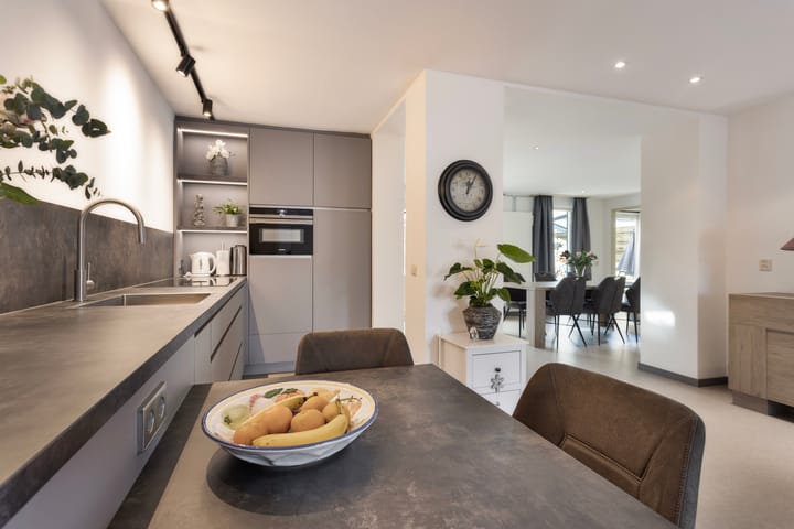 Foto 13 van Pastoor Hutschemakersstraat 20-A