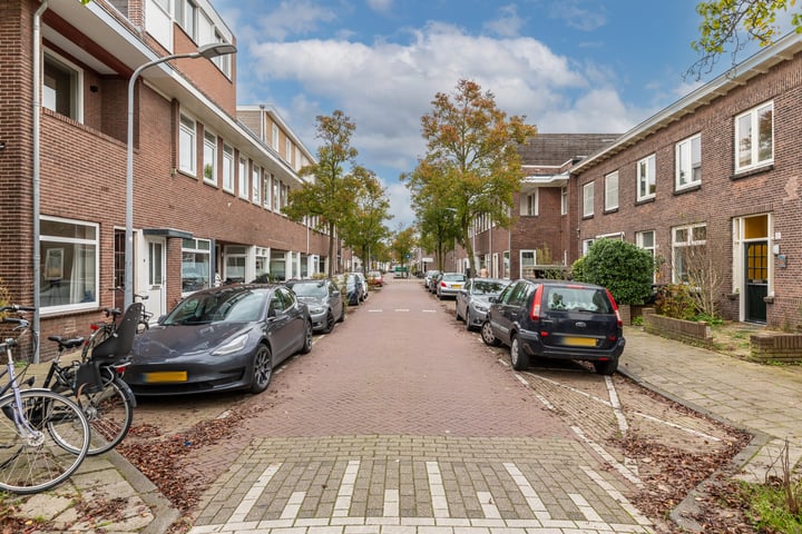 Bekijk foto 3 van Ben Viljoenstraat 22