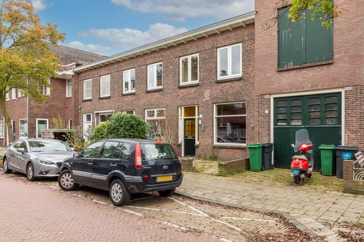 View photo 29 of Ben Viljoenstraat 22