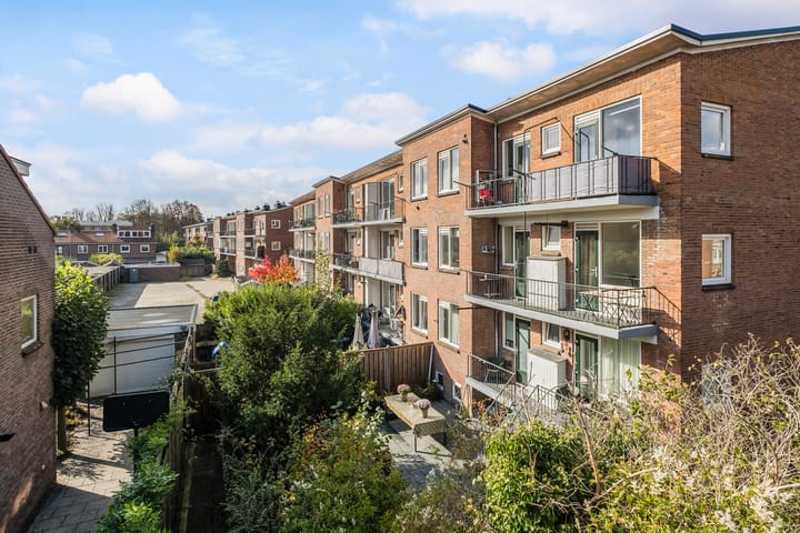 Foto 24 van Joost van den Vondellaan 19