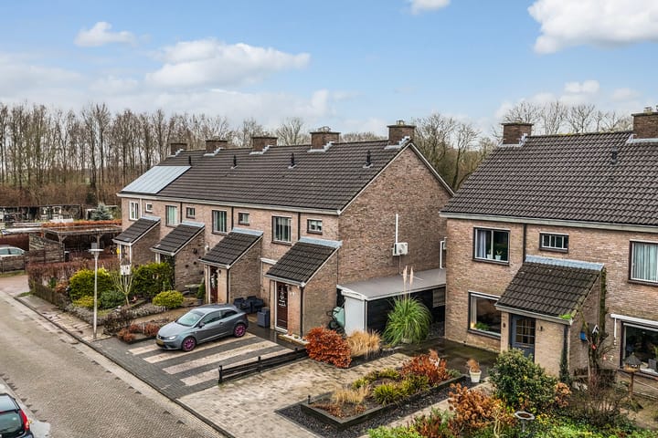 Foto 13 van Betsy Trompetterstraat 8