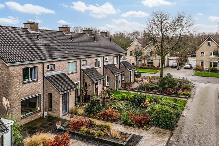 Foto 14 van Betsy Trompetterstraat 8