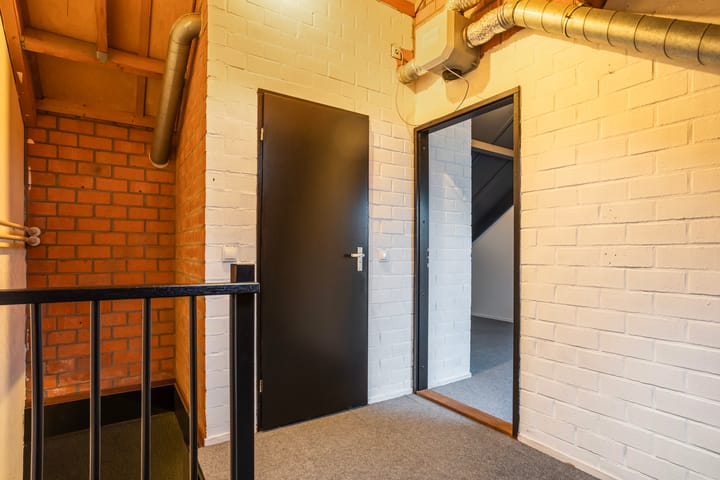 Foto 36 van Betsy Trompetterstraat 8