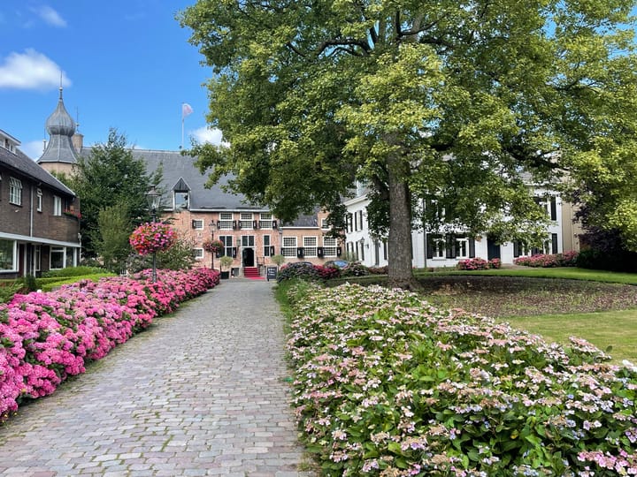 Foto 45 van Betsy Trompetterstraat 8