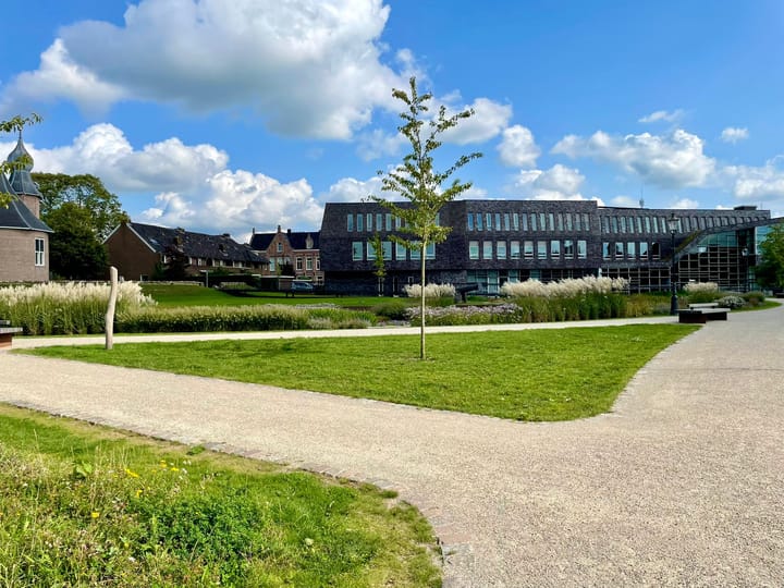 Foto 47 van Betsy Trompetterstraat 8