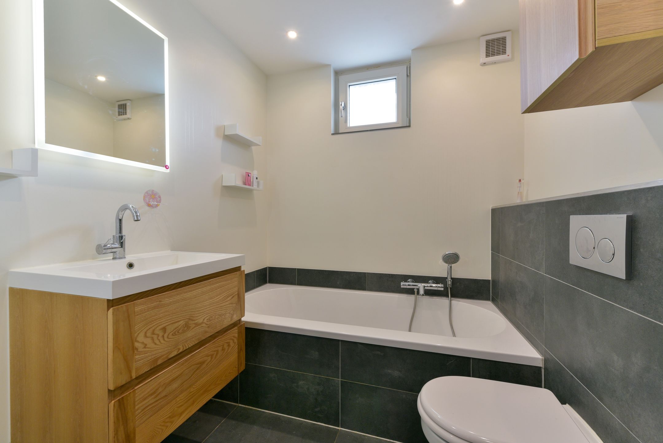 Foto 48 van Kamerlingh Onneslaan 18