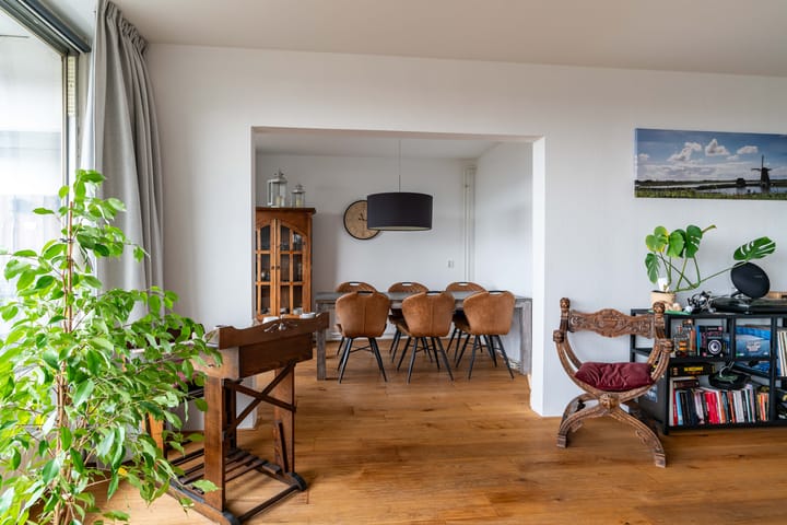 Foto 9 van Adama van Scheltemaplein 37