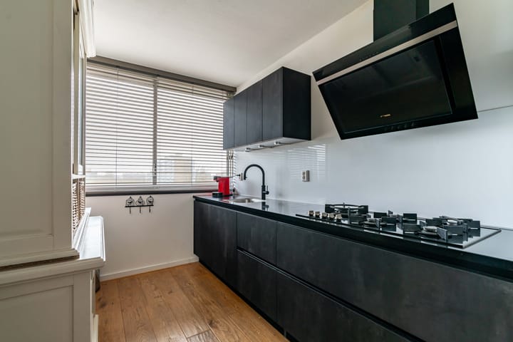 Foto 17 van Adama van Scheltemaplein 37