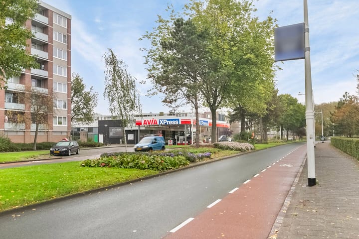 Photo 16 of Albertina Agnesstraat 44