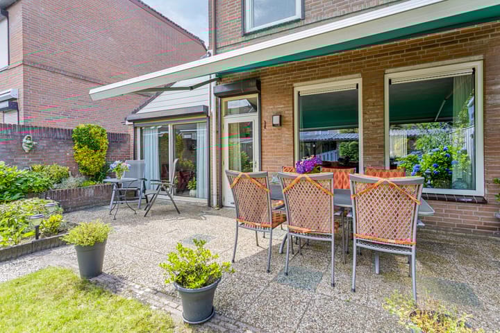 Foto 35 van Basaltstraat 38