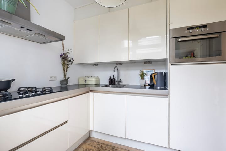 Foto 18 van Alexander Numankade 223