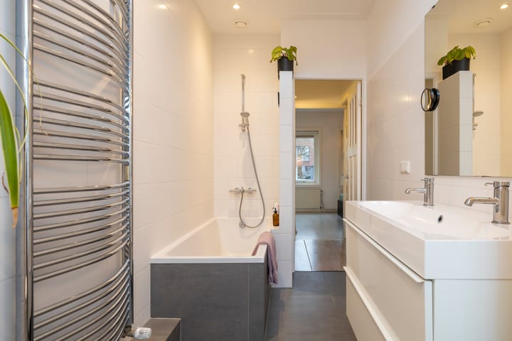 Foto 27 van Alexander Numankade 223