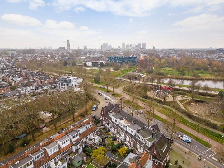 Foto 33 van Alexander Numankade 223