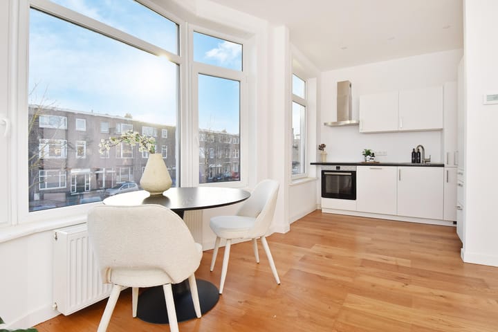 Photo 6 of Rembrandtlaan 33-A1