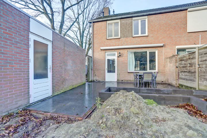 Foto 40 van Schout de Wagenerstraat 13