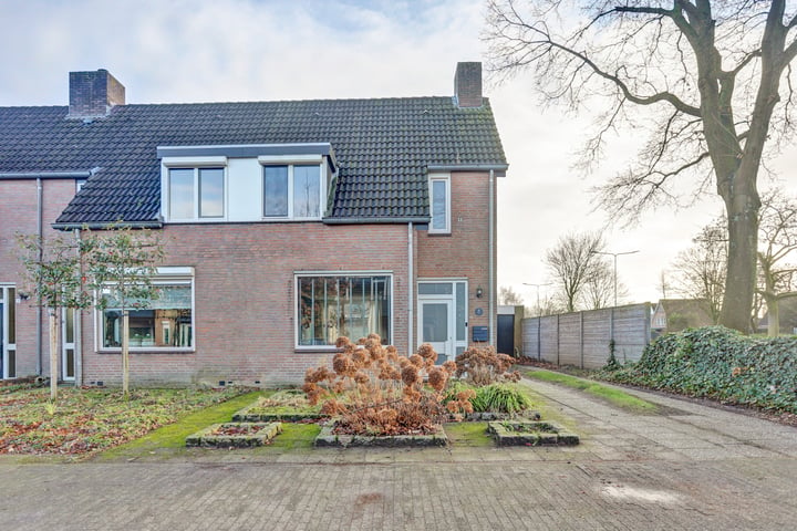 Bekijk foto 44 van Schout de Wagenerstraat 13