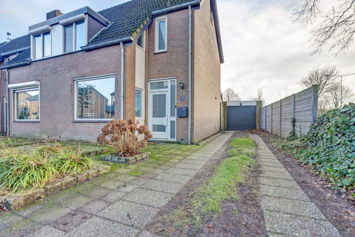 Foto 45 van Schout de Wagenerstraat 13