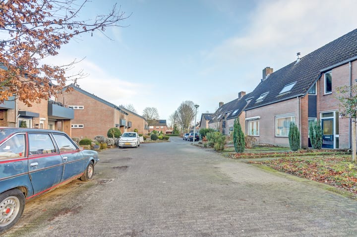 Foto 46 van Schout de Wagenerstraat 13