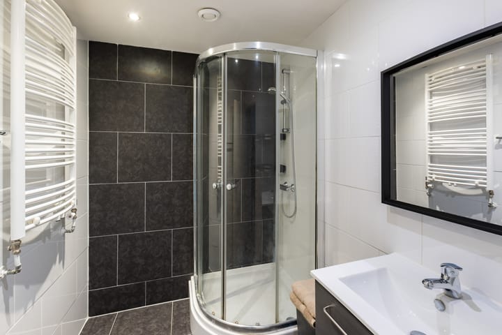 Foto 35 van Brederodestraat 15