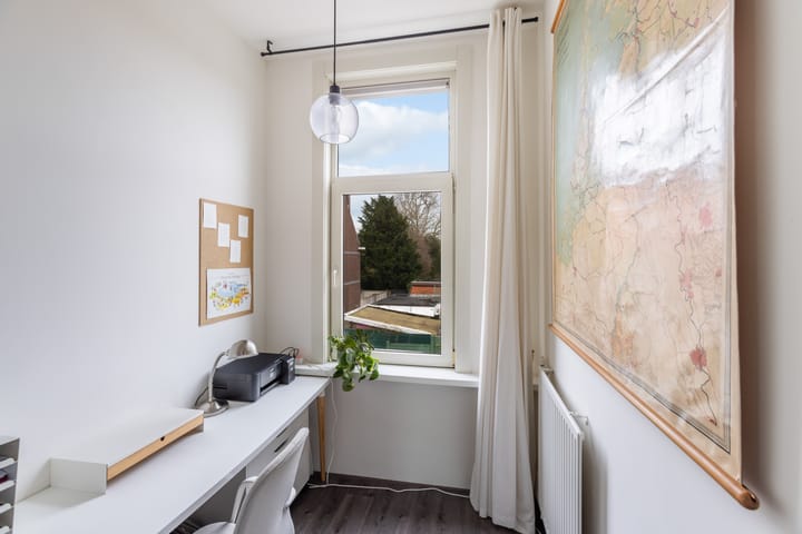 Foto 41 van Brederodestraat 15