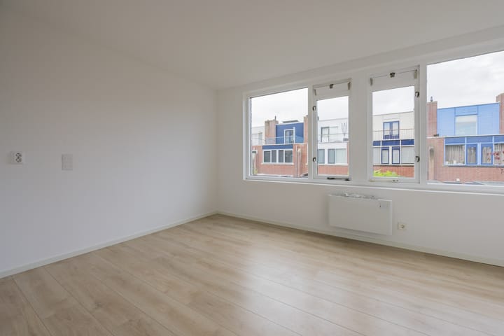 Foto 8 van Botter 14-A