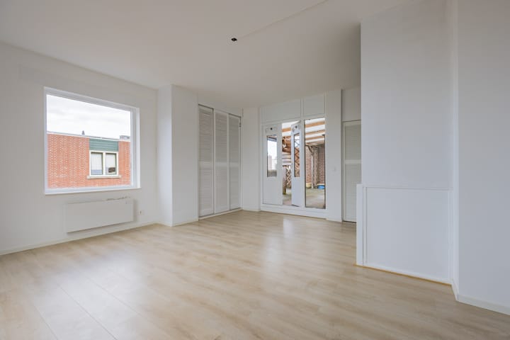 Foto 13 van Botter 14-A