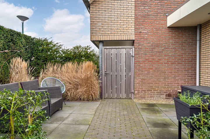 Foto 30 van Anjerlaan 32