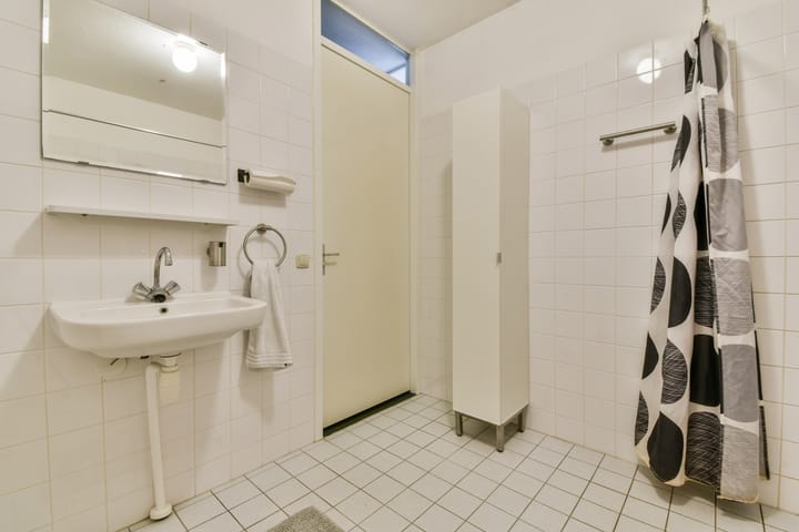 Photo 11 of Julius Pergerstraat 144