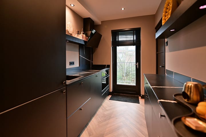 Foto 7 van Admiraal de Ruyterlaan 83