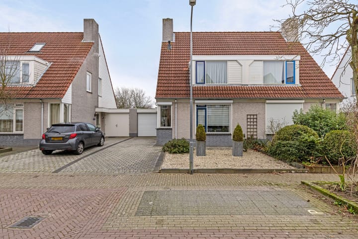 Foto 2 van H Roland Holstlaan 14